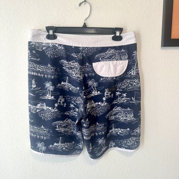 VISSLA Mens 31 M Board Shorts Swim Trunks Navy Blue‎ Hawaiian 18.5" Dolphin Trim - Picture 5 of 8